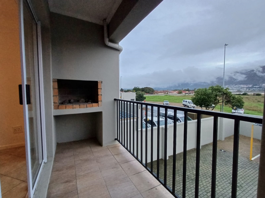 To Let 2 Bedroom Property for Rent in Gordons Bay Central Western Cape
